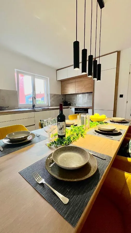 Magnolia Deluxe Home Zadar-With Free Parking, Garden And Terrace